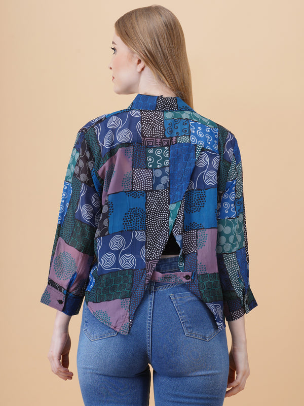 Back Slit Crop Spegiti Shirt