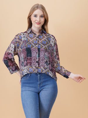 Back Slit Crop Spegiti Shirt