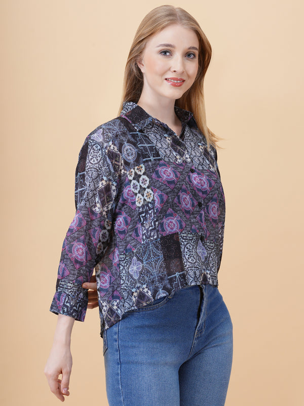 Back Slit Crop Spegiti Shirt